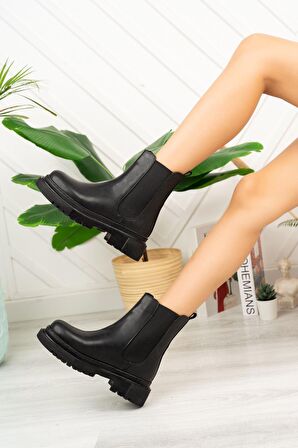 Lastikli Siyah Cilt Kadın Bot