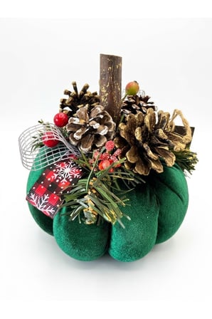 Yılbaşı Temalı Kadife Bal Kabağı Dekoratif Obje – Çam Kozalaklı Hediyelik Masa Ve Raf Süsü 20x15cm