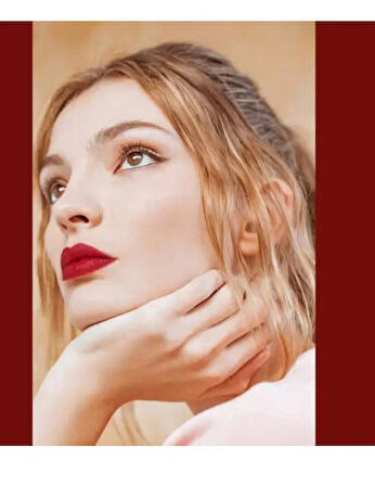 Oriflame Pure Colour Intense Lipstick ( Radiant Red)