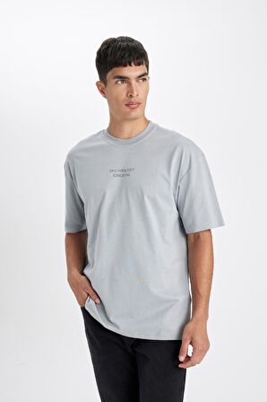 DeFacto Oversize Fit Bisiklet Yaka Sırt Baskılı Kısa Kollu Tişört D4909AX24AUGR130