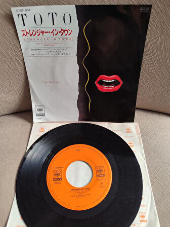 TOTO  – Stranger in Town - 1984 Japonya Basım 45lik Plak Temiz 2. el