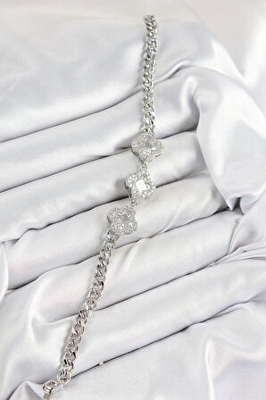 HEYF Pirinç Zirkon Taşlı Yonca Model Gümüş Renk Kadın Bileklik