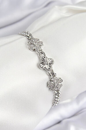 HEYF Pirinç Zirkon Taşlı Yonca Model Gümüş Renk Kadın Bileklik