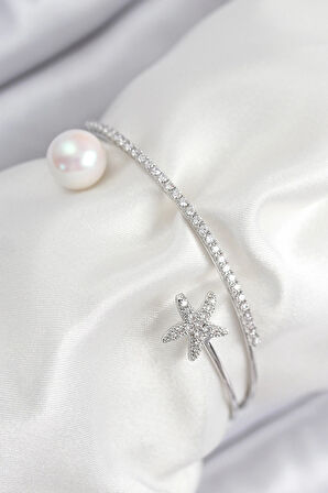 HEYF Pirinç Zirkon Taşlı Yıldız Ve İnci Model Gümüş Renk Kadın Bileklik