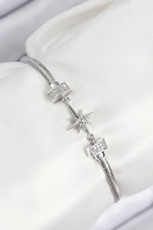 HEYF Pirinç Zirkon Taşlı Kutup Yıldızı Model Gümüş Renk Kadın Bileklik