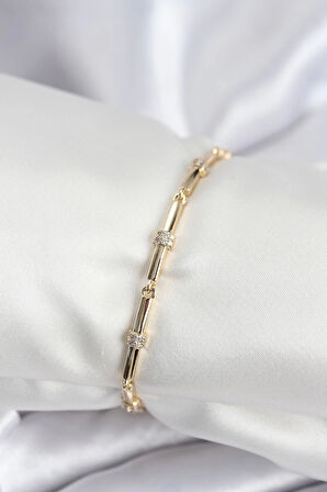 HEYF Pirinç VIP Seri Gold Renk Parçalı Model Zirkon Taşlı Kadın Bileklik