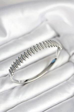 HEYF Gümüş Renk Zirkon Taşlı Pirinç Kadın Kelepçe