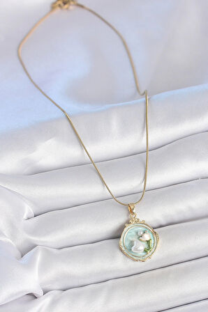 HEYF 316L Çelik Gold Renk Zincir Turkuaz Mineli İncili Çiçek İşlemeli Portre Model Kadın Kolye