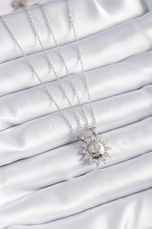 HEYF 316L Çelik Gümüş Renk Zirkon Taşlı Güneş Model İşleme Yazı Detay Arkadaşlık Kolyesi