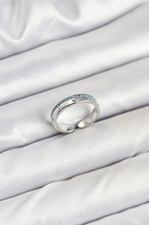 HEYF Pirinç Gümüş Renk Sıralı Zirkon Taşlı Kutup Yıldızı Model Kadın Yüzük