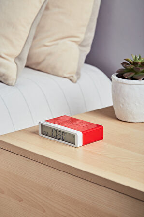 Lexon x Pantone Flip Klasik Şarj Edilebilir Alarm Saat Kırmızı