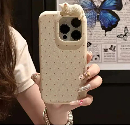 Sevimli Uyuyan Kedicik 3D iPhone 13 Telefon Kılıfı