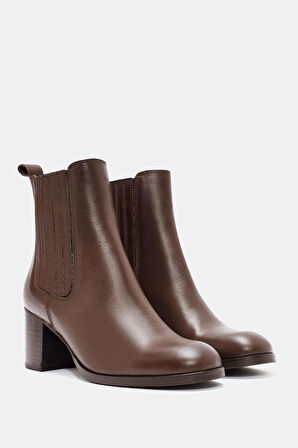 Villa Kadın Koyu Kahverengi Gerçek Deri Topuklu Klasik Bot