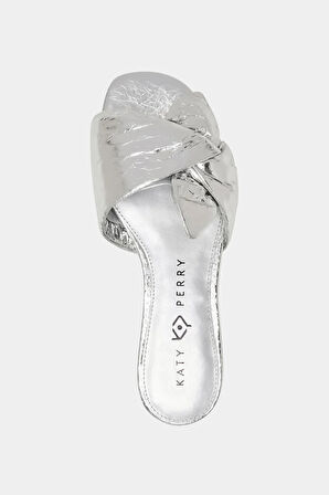 The Halie Bow Kadın Gümüş Fiyonklu Terlik