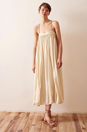 Dantel Detaylı Askılı Salaş Elbise Krem