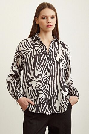 Zebra Desen V Yaka Saten Gömlek Siyah