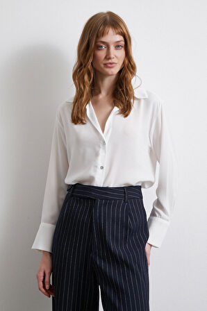 V Yaka Saten Gömlek Ekru