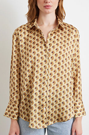 Geometrik Desenli Saten Gömlek Bej