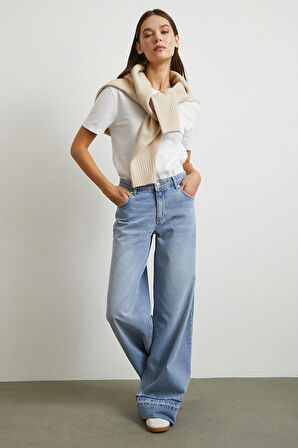 Paçası Katlamalı Geniş Paça Jean Buz Mavisi