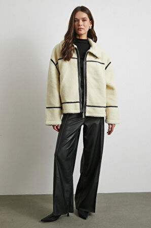 Ters Detay Lamine Biker Ceket Krem