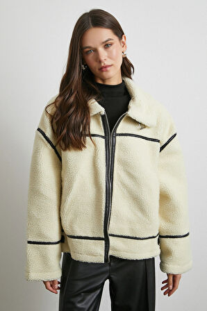 Ters Detay Lamine Biker Ceket Krem