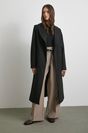 Kuşaklı Kaşe Kaban Siyah