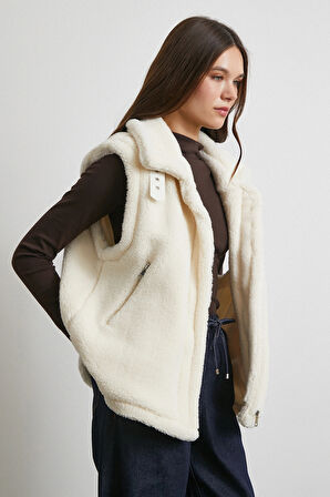 Yaka Detaylı Yumoş Yelek Ekru