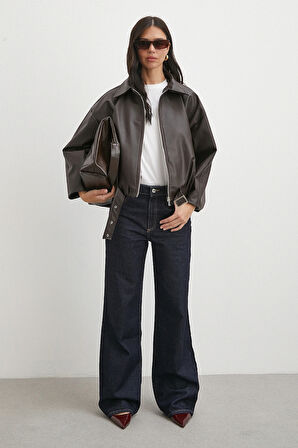 Yakalı Kemer Detaylı Deri Ceket Kahve