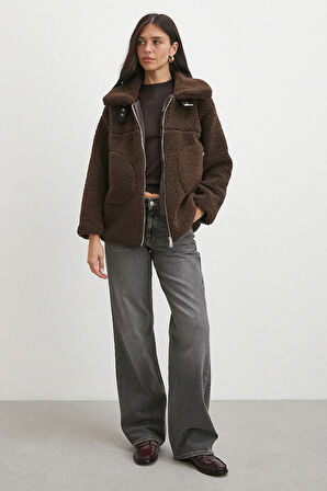 Yaka Detaylı Peluş Mont Kahve