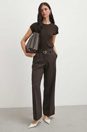 Yüksek Bel Paça Detaylı Kemerli Pantolon Kahve