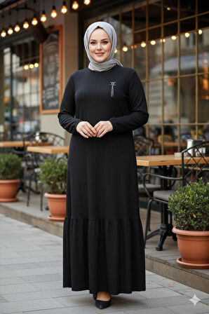 Hesna Kadın Derya Fitilli Doku Eteği Farbalı Broşlu Siyah Elbise