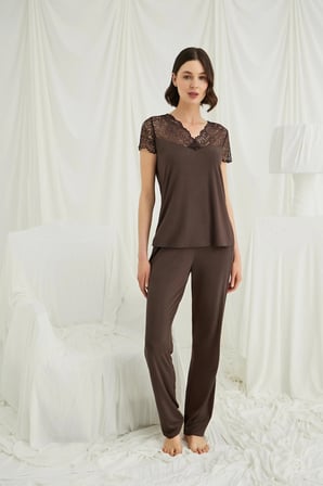 HERŞEYTREND  Kısa Kollu ve Dantelli V Yaka Pijama Takımı