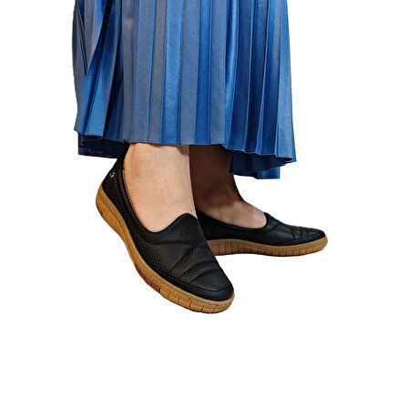 Pierre Cardin 54562 Siyah Hakiki Deri Kaymaz Rahat Kadın Ayakkabı