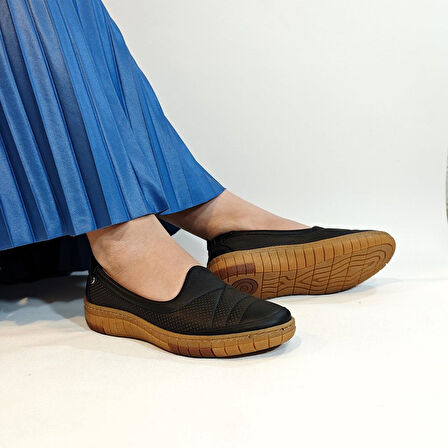 Pierre Cardin 54562 Siyah Hakiki Deri Kaymaz Rahat Kadın Ayakkabı