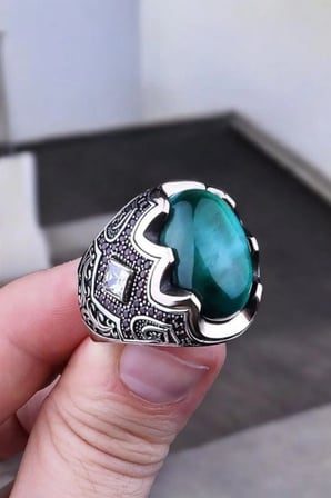 Zorbey Kaplan Serisi Yeşil Kaplan Gözü Taşlı 925 Ayar Gümüş Erkek Yüzük