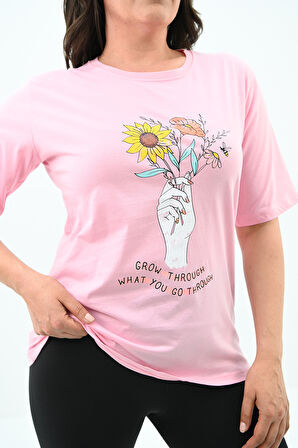 Kadın Büyük Beden Çiçek Tutan El Baskılı T-Shirt 1574-23