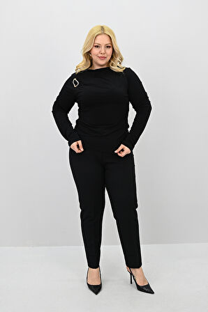 Kadın Büyük Beden Aksesuar Detaylı Drapeli Bluz 1924-25