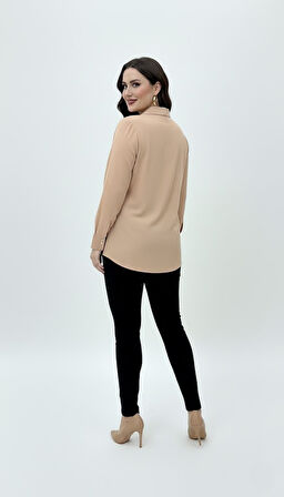 Kadın Büyük Beden Uzun Kollu Önde Ara Biye Detaylı Dökümlü Kumaş Gömlek 1991