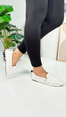 Günlük Kadın Loafer Peluş Astarlı  Oval Burunlu Alçak Desenli Tabanlı Ayakkabı 375