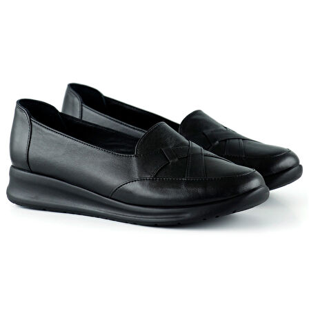 Mammina Siyah Hakiki Deri Çapraz Bant Detaylı Slip-On Günlük Ayakkabı