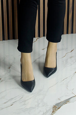 Suzanna Siyah Hakiki Dana Derisi Sivri Burun Klasik İnce Topuklu Ayakkabı