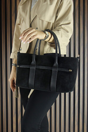 Erkan Saçmacı Siyah Hakiki Dana Süet Fermuarlı Üç Bölmeli İç Cepli Askılı Orta Boy Günlük Omuz 