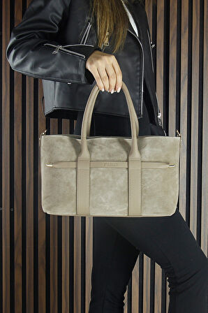 Erkan Saçmacı Kum Hakiki Dana Süet Fermuarlı Üç Bölmeli İç Cepli Askılı Orta Boy Günlük Omuz 