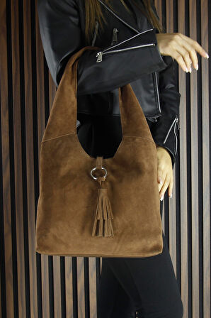 Erkan Saçmacı Karamel Hakiki Dana Süet Püsküllü Manyetik Kapaklı Orta Boy Günlük Omuz Çantası