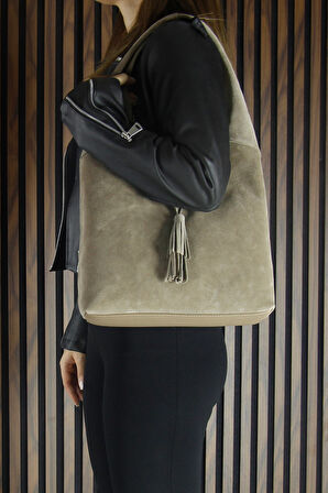 Erkan Saçmacı Kum Hakiki Dana Süet Püsküllü Manyetik Kapaklı Orta Boy Günlük Omuz Çantası