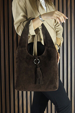 Erkan Saçmacı Kahve Hakiki Dana Süet Püsküllü Manyetik Kapaklı Orta Boy Günlük Omuz Çantası