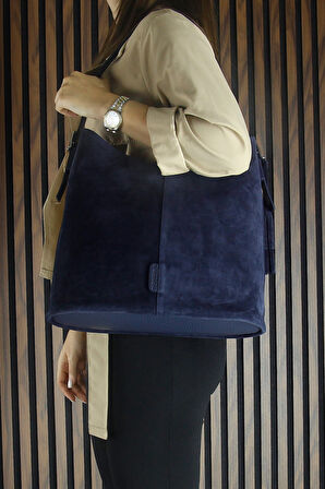 Erkan Saçmacı Lacivert Hakiki Dana Süet Püsküllü Manyetik Kapaklı Büyük Boy Günlük Omuz Çantası 