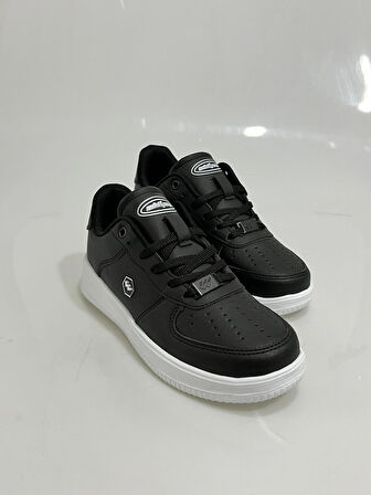 2542 Wickers Siyah-Beyaz Poli Taban Hafif Bayan Spor Ayakkabısı