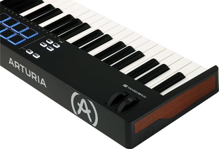 Arturia Keylab Essential 88 MK3 Midi Klavye - Outlet