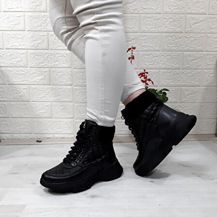 M.P 1408 Siyah Kaymaz Taban 18cm Kısa Kadın Bot